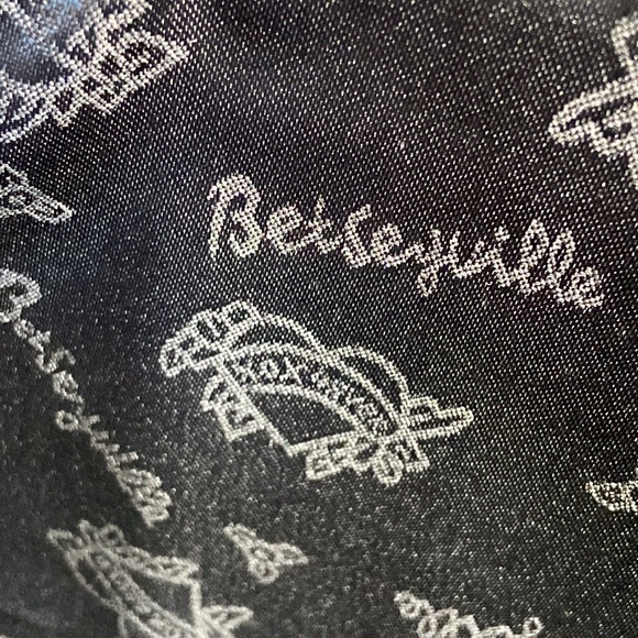 Betsyville Patent Leather Laptop Tote - Picture 11 of 12